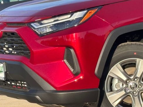 New 2025 Toyota RAV4 XLE w/ Convenience Package image 3