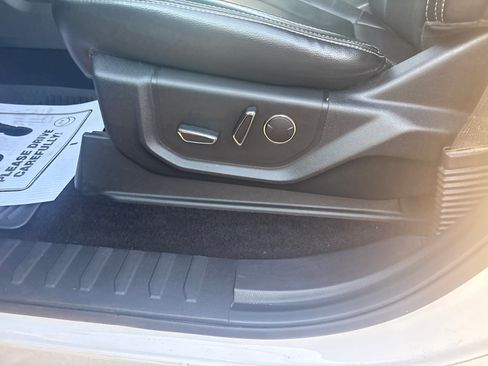 Used 2018 Ford F150 Lariat image 18