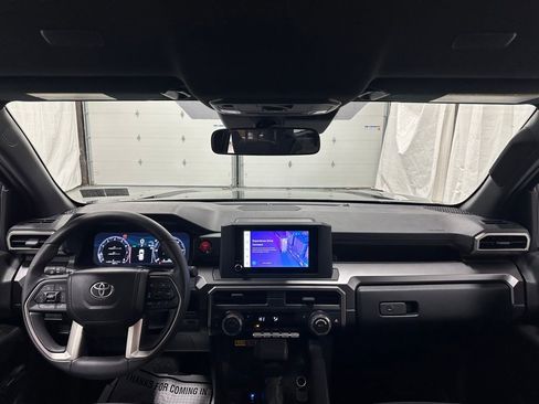Used 2025 Toyota 4Runner TRD Off-Road image 40