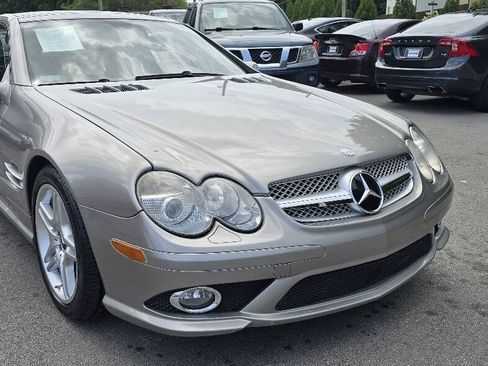 Used 2007 Mercedes-Benz SL 550 w/ AMG Sport Pkg image 4