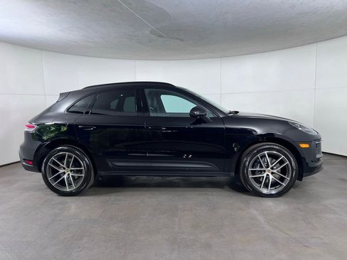 Certified 2026 Porsche Macan AWD/4WD image 8