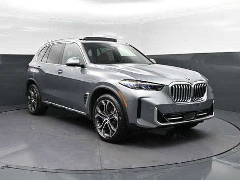 New 2026 BMW X5 sDrive40i image 9