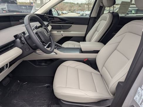 New 2026 Lincoln Nautilus Premier w/ Jet Appearance Package AWD/4WD image 18
