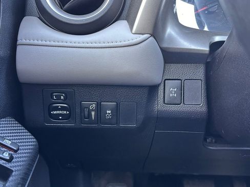 Used 2015 Toyota RAV4 XLE image 29