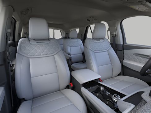 Used 2026 Ford Explorer Platinum w/ LUX Leather Package AWD/4WD image 11
