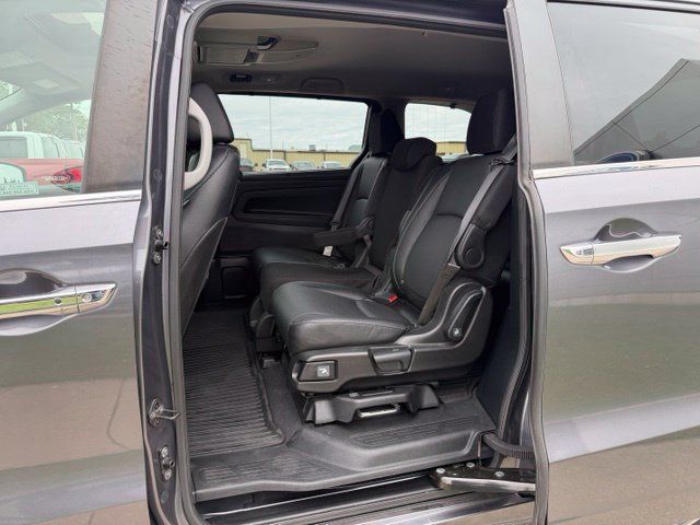 Used 2021 Honda Odyssey Touring image 13