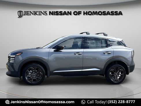 New 2026 Nissan Kicks SR w/ Illumination Package image 7