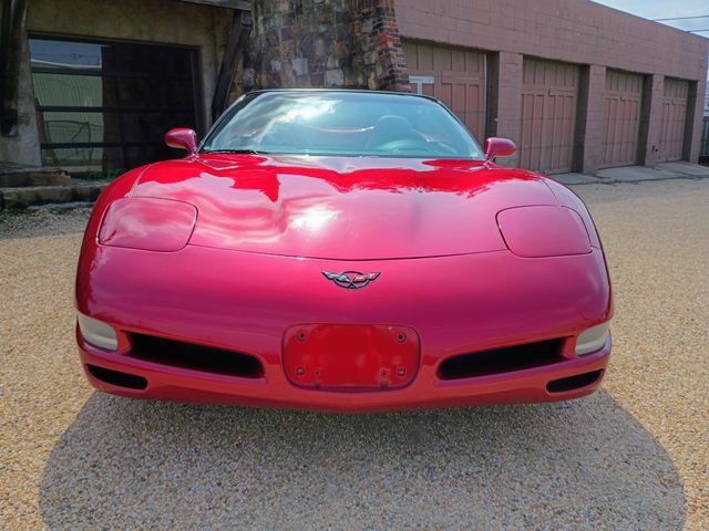 Used 2002 Chevrolet Corvette Convertible w/ Preferred Equipment Group2 RWD image 3