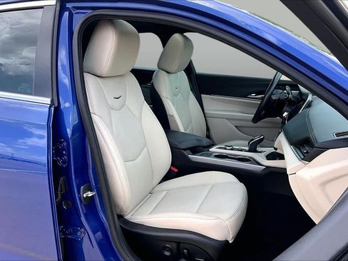 Used 2020 Cadillac CT4 Premium Luxury RWD image 9