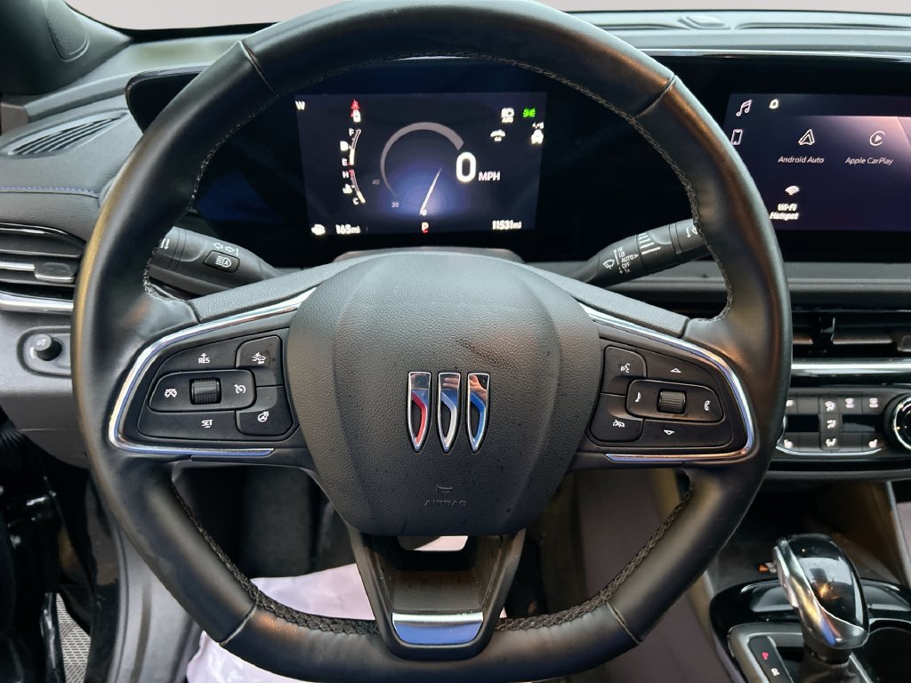 Used 2025 Buick Envista Sport Touring w/ Convenience I Package FWD image 28