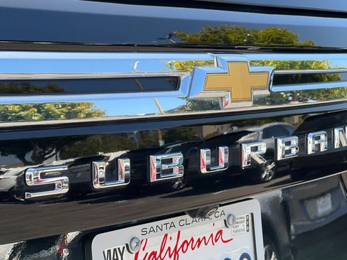 Used 2024 Chevrolet Suburban LT AWD/4WD image 47