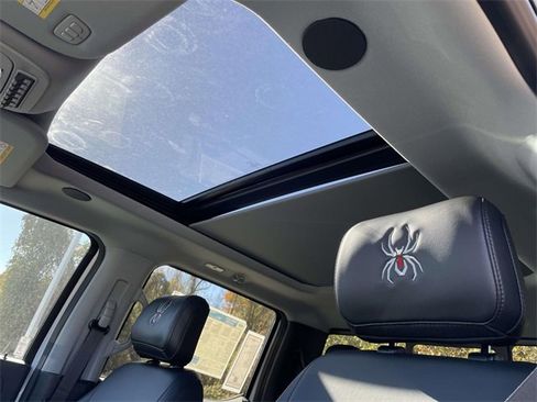 New 2026 Ford F250 Lariat w/ Black Appearance Package image 7