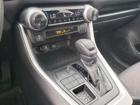 Used 2019 Toyota RAV4 XLE w/ All Weather Liner Package AWD/4WD image 26