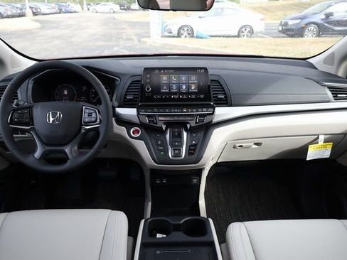 New 2026 Honda Odyssey EX-L image 17