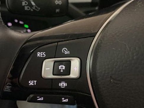 Used 2019 Volkswagen Atlas SEL R-Line AWD/4WD image 21