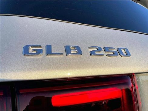 Used 2026 Mercedes-Benz GLB 250 image 28