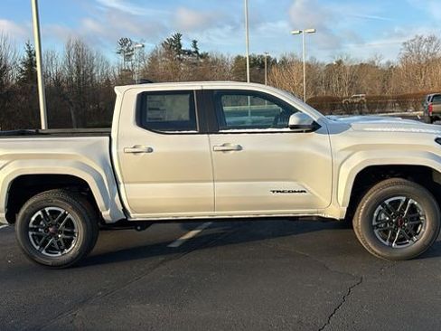 New 2026 Toyota Tacoma TRD Sport image 31