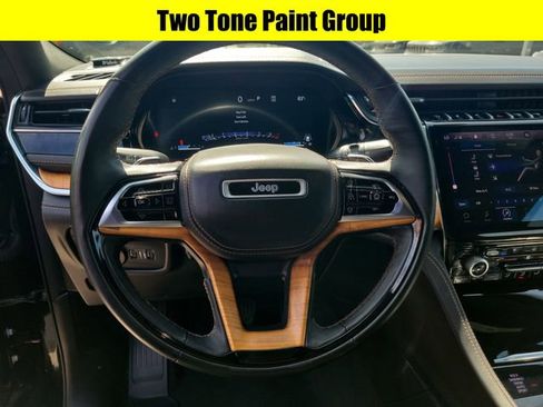 Used 2023 Jeep Grand Cherokee L Summit AWD/4WD image 10