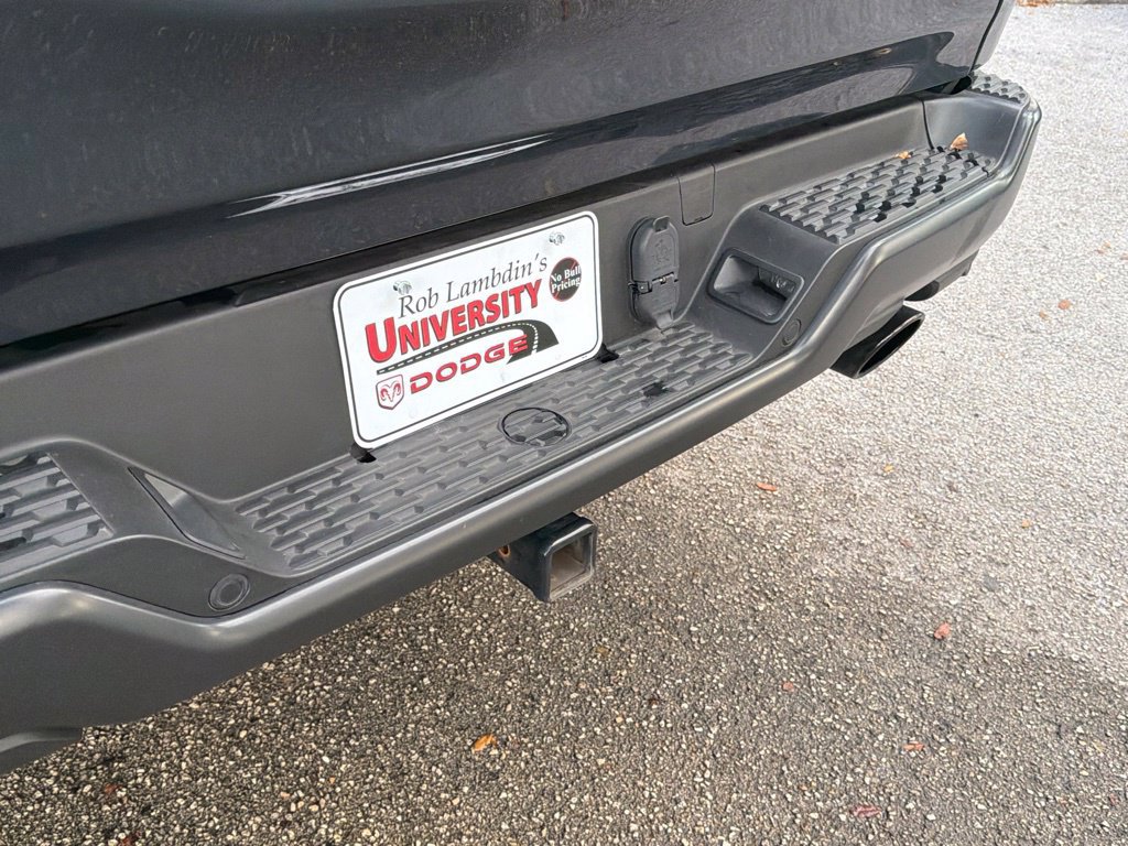 Used 2025 RAM 1500 Warlock AWD/4WD image 21