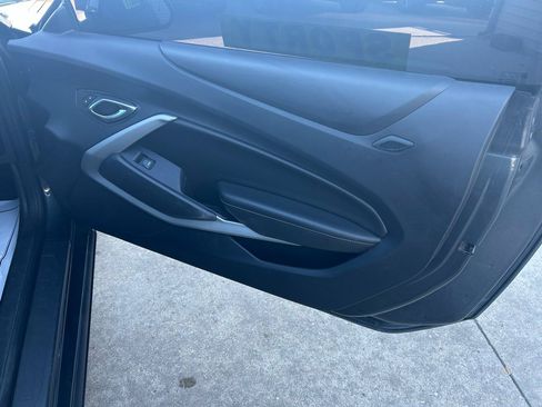 Used 2016 Chevrolet Camaro LT RWD image 14