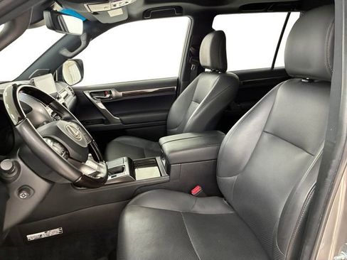 Used 2022 Lexus GX 460 Luxury w/ Sport Design Package AWD/4WD image 12