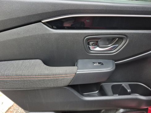 Certified 2025 Honda Pilot Sport image 16