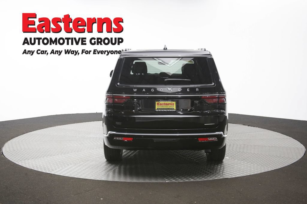 Used 2024 Jeep Wagoneer Series III w/ Premium Group I AWD/4WD image 44