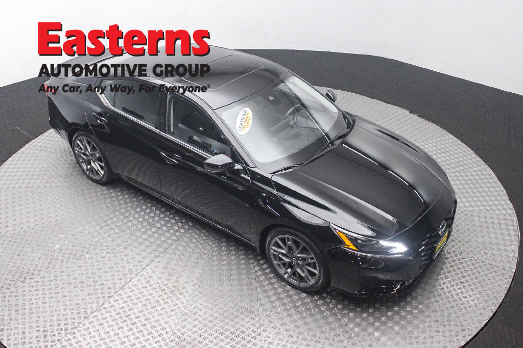 Used 2023 Nissan Altima 2.0 SR FWD image 4