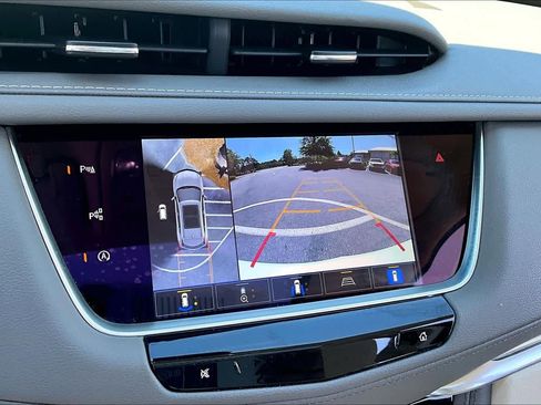 Used 2024 Cadillac XT5 Premium Luxury w/ Technology Package FWD image 27