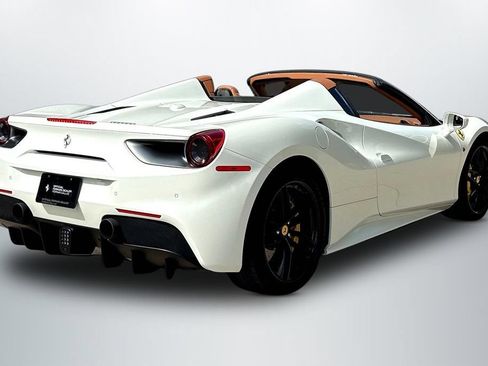 Used 2018 Ferrari 488 Spider RWD image 7
