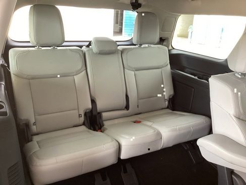 New 2025 Ford Expedition Platinum image 51