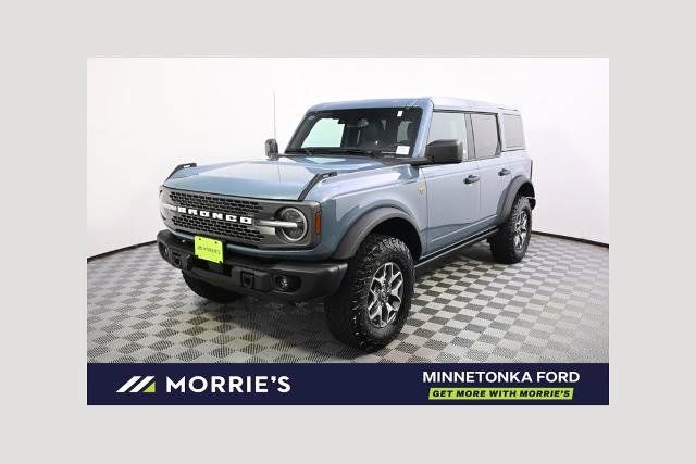 Certified 2025 Ford Bronco Badlands AWD/4WD image 1