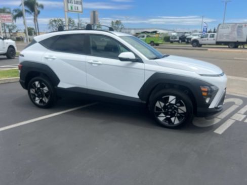 Used 2025 Hyundai Kona SEL AWD/4WD image 11