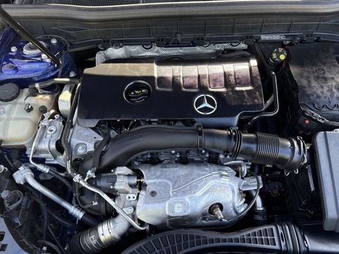 Used 2023 Mercedes-Benz GLB 250 GLB 250 image 21