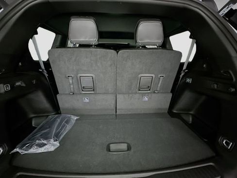 New 2025 Jeep Grand Cherokee L Altitude image 30