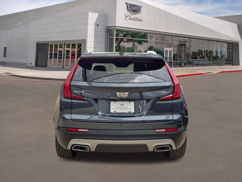 Used 2020 Cadillac XT4 Premium Luxury w/ Cold Weather Package FWD image 5