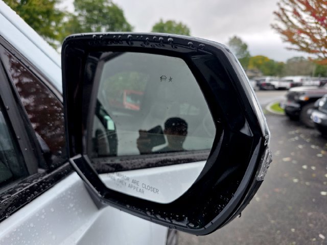 Used 2026 Cadillac Escalade V AWD/4WD image 8