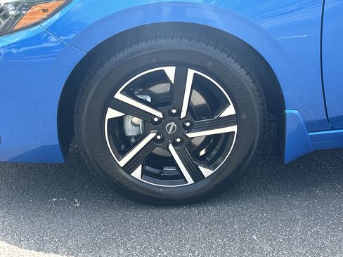 Used 2025 Nissan Sentra SV FWD image 32