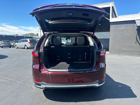 Certified 2024 MAZDA CX-90 Plug-In Hybrid w/ Premium Pkg AWD/4WD image 11