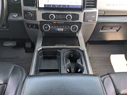 Used 2022 Ford F250 Lariat w/ Lariat Ultimate Package AWD/4WD image 19