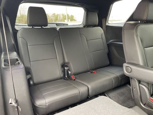 Certified 2024 Chevrolet Traverse LT image 32