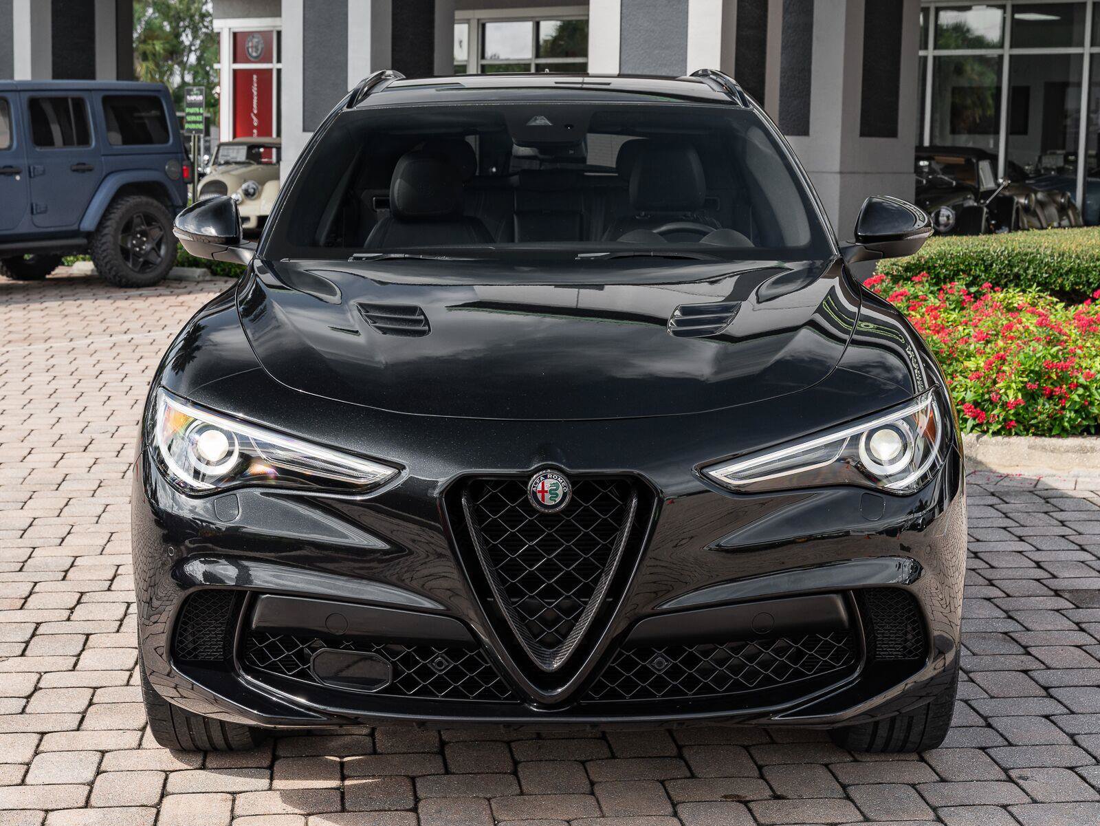 Used 2022 Alfa Romeo Stelvio Quadrifoglio w/ Active Assist Plus Package AWD/4WD image 25