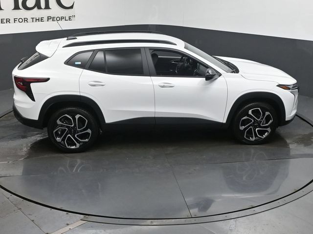New 2026 Chevrolet Trax RS FWD image 17