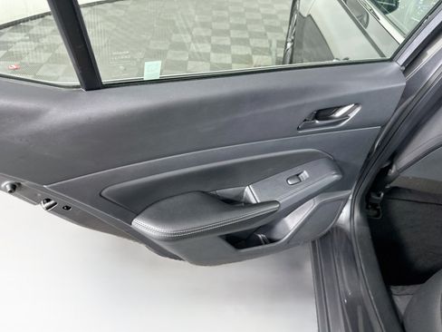 Used 2025 Nissan Altima 2.5 SV FWD image 25