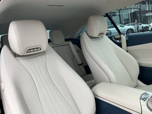 Used 2023 Mercedes-Benz E 450 4MATIC Cabriolet image 18