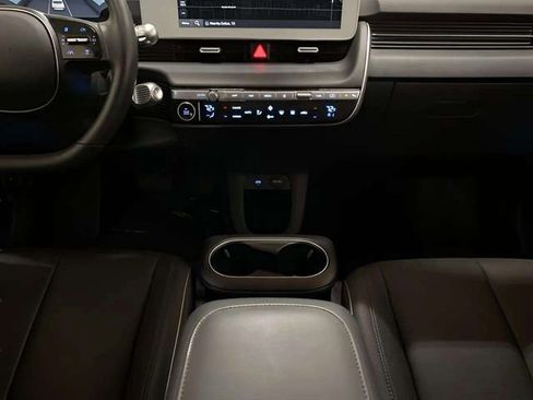 Used 2023 Hyundai Ioniq 5 SEL image 12