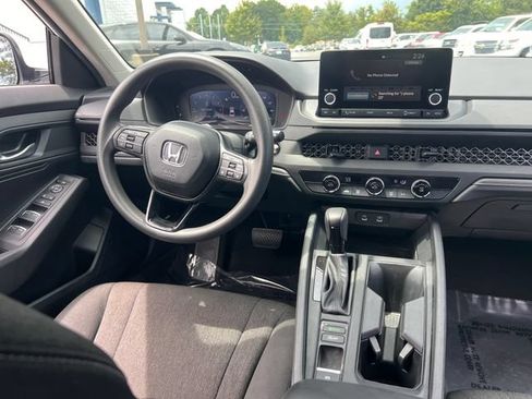 Used 2025 Honda Accord LX image 16