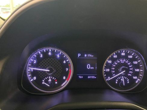 Used 2020 Hyundai Elantra SE FWD image 22
