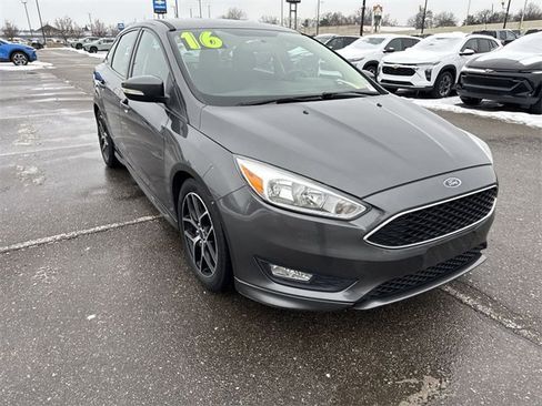 Used 2016 Ford Focus SE w/ SE Sport Package image 1