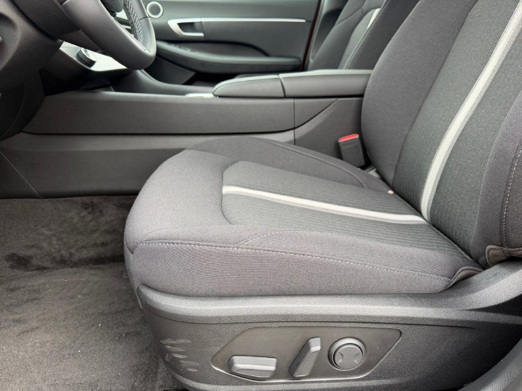 New 2026 Hyundai Sonata SEL FWD image 11